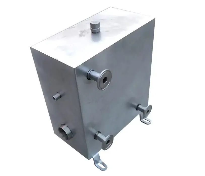 Maßgefertigte Wassertanks aus verzinktem Stahl