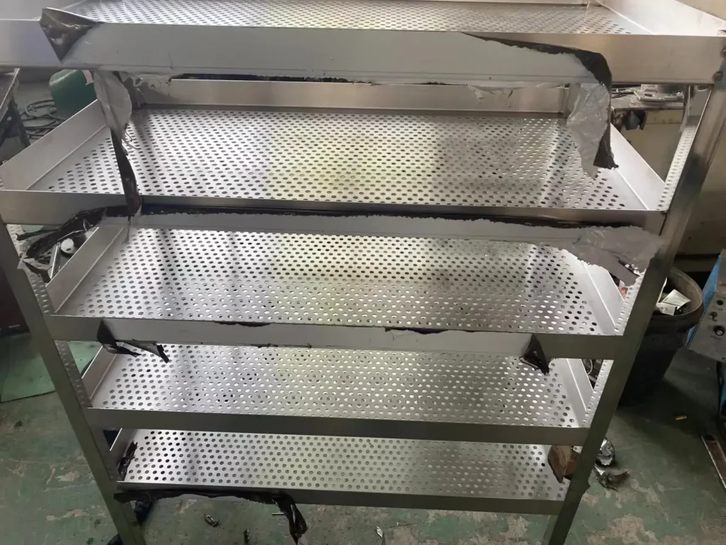 custom stainless steel shelves manufacturing services