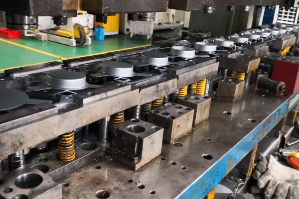 precision progressive die stamping